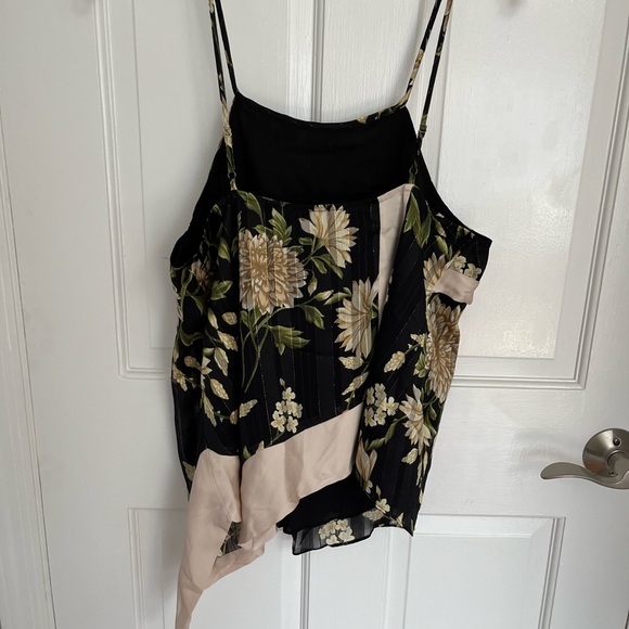 BCBGMaxAzria Garden Floral-Print Handkerchief Top Size Small - Picture 10 of 11